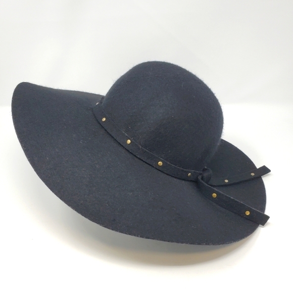 ECOTE URBAN OUTFITTERS 100% WOOL BLACK FLOPPY HAT BRASS STUDDED BAND WOMEN OS - Picture 1 of 12